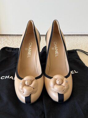 Chanel leather pumps